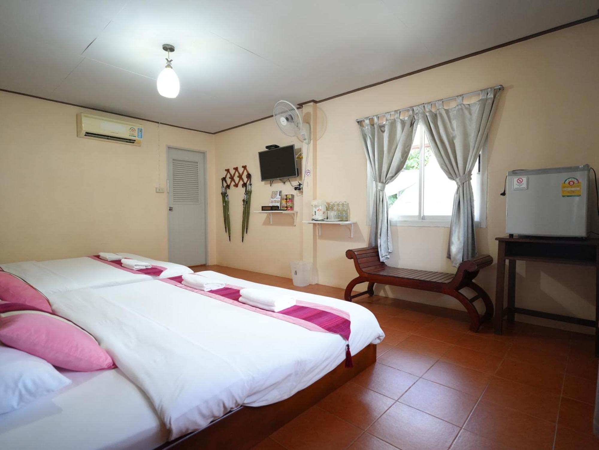 Baan Pun Sook Resort Chao Lao Beach Exteriör bild