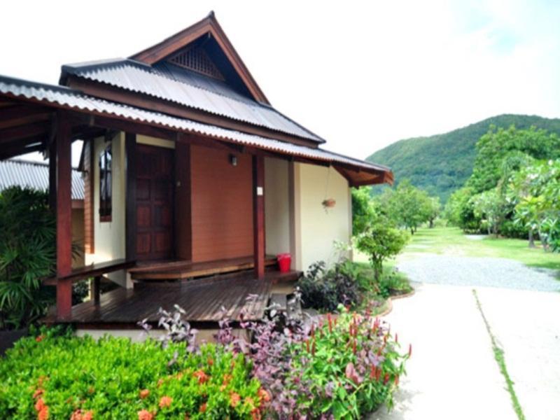Baan Pun Sook Resort Chao Lao Beach Exteriör bild