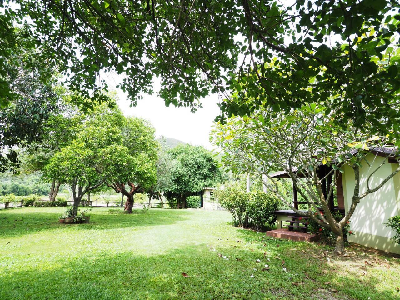 Baan Pun Sook Resort Chao Lao Beach Exteriör bild