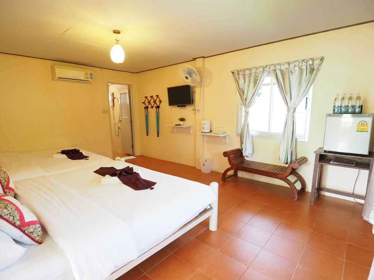 Baan Pun Sook Resort Chao Lao Beach Exteriör bild